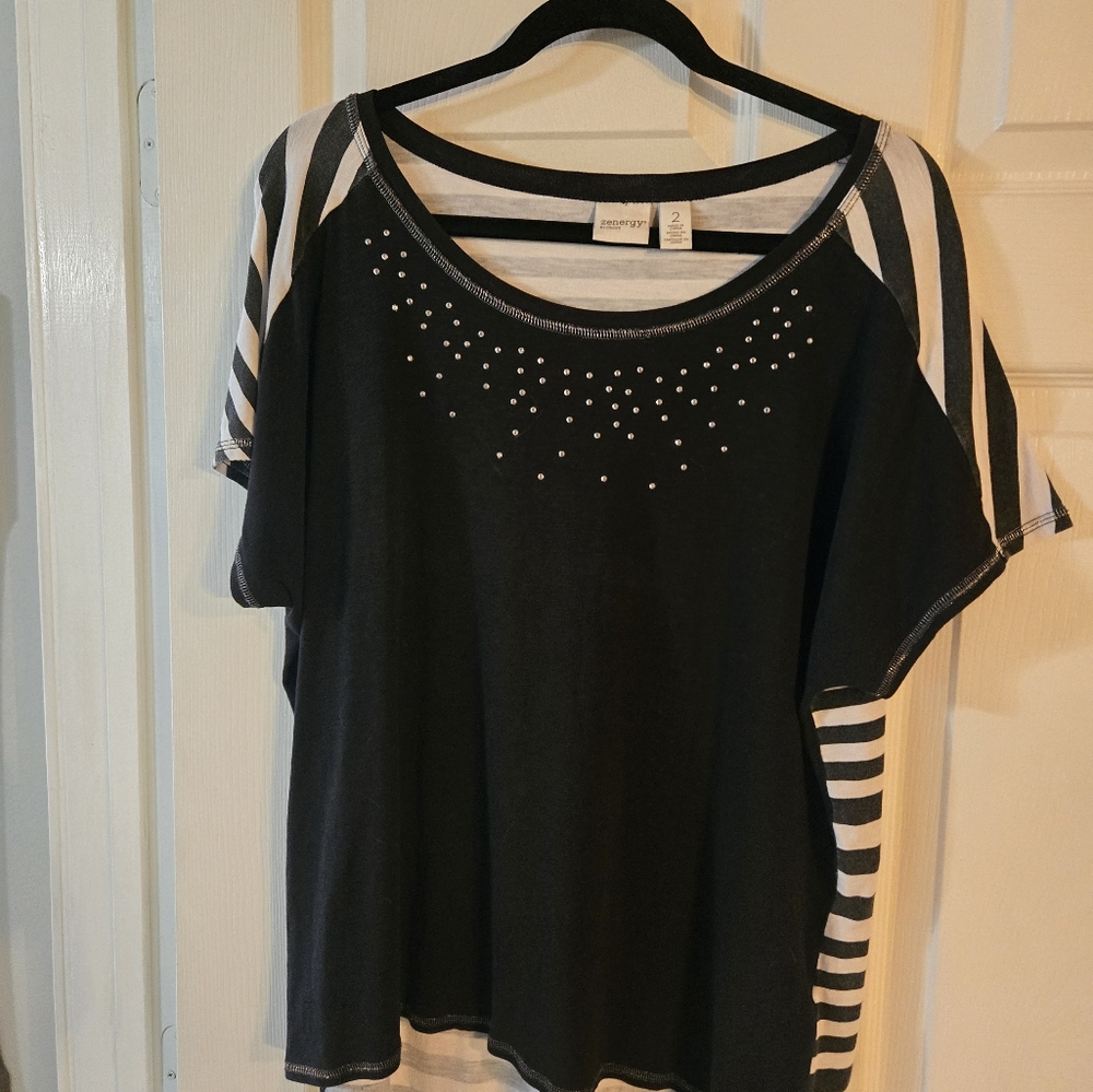 CHICOS zenergy Black & White Blouse With Silver Spots Size 2